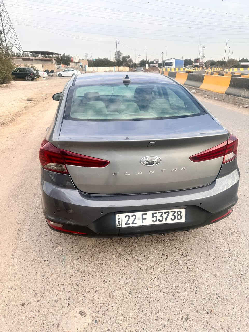 السلام عليكم الانتر 2019 ماشيه 95ميل محرك 2000دوش الكير اي تي سياره نضيفه وحلووه السعر 130وبيها مجال  التواصل ***********
