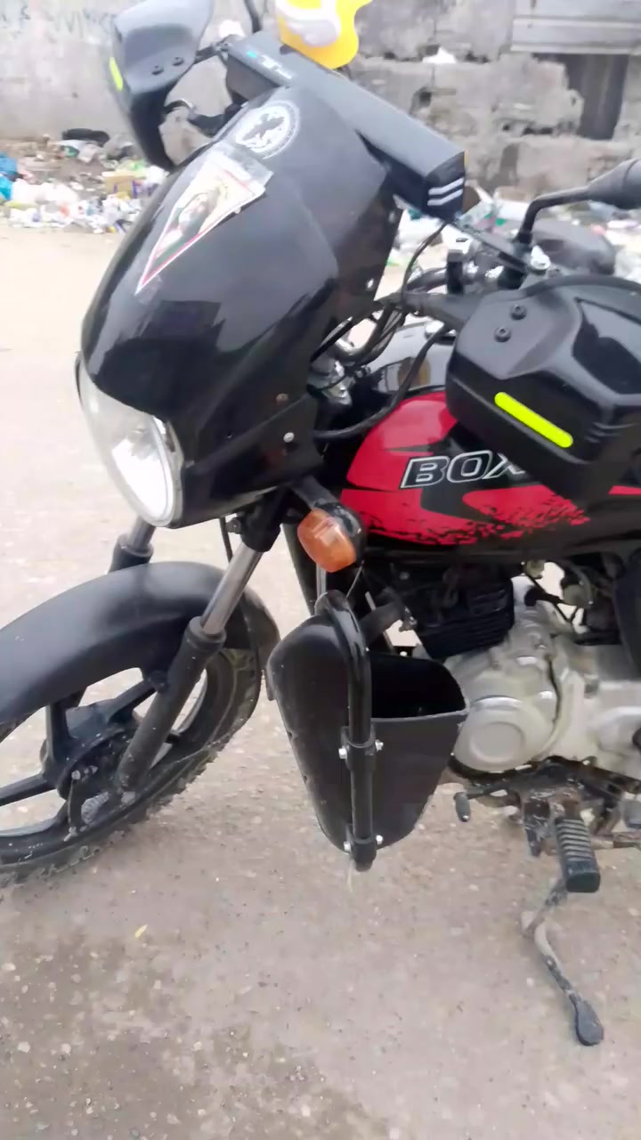 دراجه بوكسر نثيه موديل ٢٢ بسمي تحويل ثاني يوم رقم انكليزي محرك مجفت بوش وبستام شركه جاهزه تاير نضيف عنوان بغدادالزعفرانيه الاتصال *********** لسعر ١٨٥٠ وبيه مجال للطيبين
