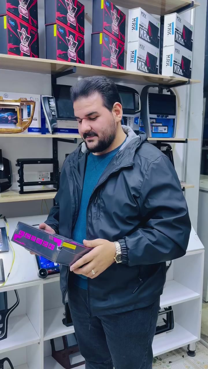 ✨ كل ما هو مميّز ستجدونه حصريًا في مركز علي الدر ✨

📺 شاشات نظام أندرويد لجميع أنواع السيارات
🚘 إطارات شكل لكزز للسيارات الكورية، اليابانية، والصينية
🎥 كاميرات AHD متحركة بجودة عالية
📦 استيراد خاص + شد وضمان + استبدال فوري

🔥 مواصفات الشاشات المميزة 🔥
✅ شاشة لمس سريعة (تاتش حراري)
✅ تنزيل التطبيقات مباشرة من الإنترنت
✅ معالج قوي + دبل بروسسر
✅ دقة وضوح تبدأ من 1080p حتى 4K Ultra HD
✅ بلوتوث / USB / RAM
✅ مقاسات متعددة من 8 إنج حتى 16 إنج
✅ شاشة كزاز ضد الحرارة العالية وغير عاكسة للضوء
✅ نظام أندرويد + WiFi للاستقبال من الهاتف أو الراوتر

📍 العنوان: الكوت – الكفاءات مقابل كافيه الكوخ

☎️ للحجز والاستفسار:

***********
***********

🚚 خدمة توصيل متوفرة لكافة محافظات العراق
