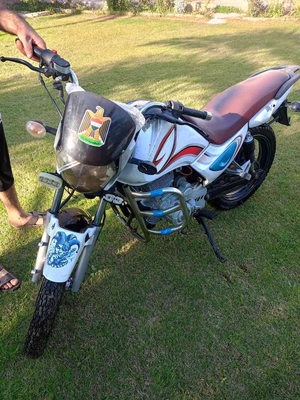 السلام عليكم دراجه سنكي موديل 2019 محرك 200 دراجه كامله محرك ممفتوح كهربائيات شغاله تايرات جدد السعر 650 وبي مجال الاستفسار ***********
