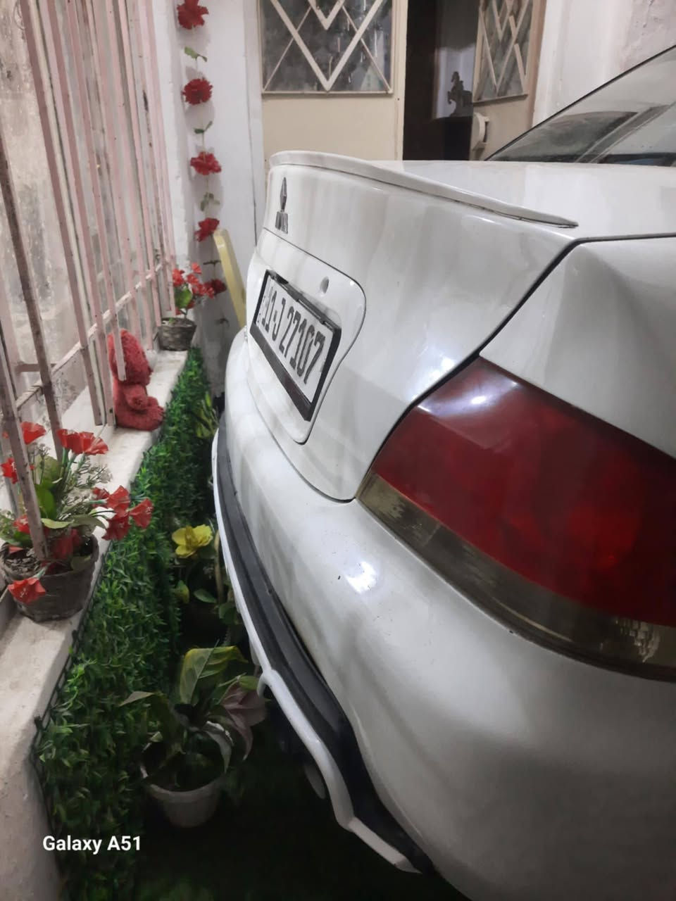 سلام عليكم عندي لانسر 2006 رقم انكليزي بغداد سنويه 30بسمي شرط التحويل محرك 2000 تبريد شغال تخم تاير جديد صدر امامي خلفي جديد سعر 68 وبيه العنوان ديالى تقاطع الوجيهيه رقم الهاتف ***********
