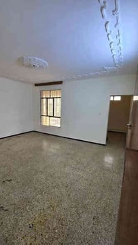 السيدية • ٣٠٠م • ٥ غرف نوم