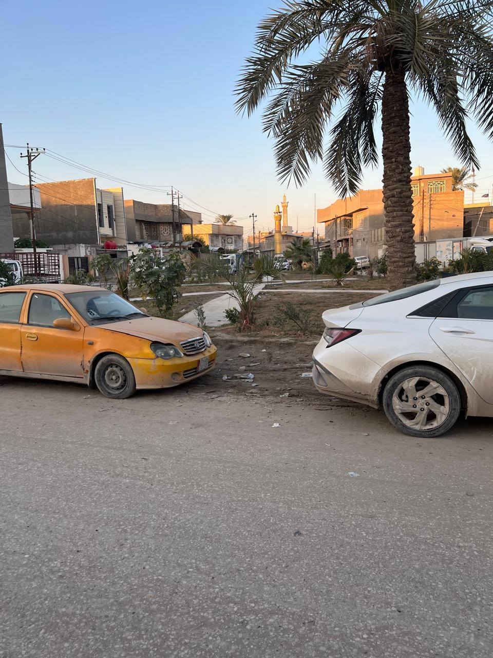 السلام عليكم 

بيت __ للايجار __ للايجار __ للايجلار __ 

المساحه  //        300       متر 

الموقع // حله // نادر الثالثه // 

للاستفسار //     ***********
