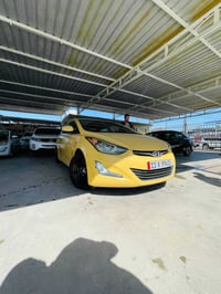 النترا ٢٠١٥جاهزه من كلشي حادثها تبديل جاملغ وباب امامي ايمن بدون دواخل...