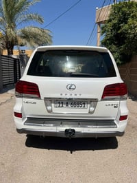 لكزس LX570 • ٢٠١٣ • رقم بغداد