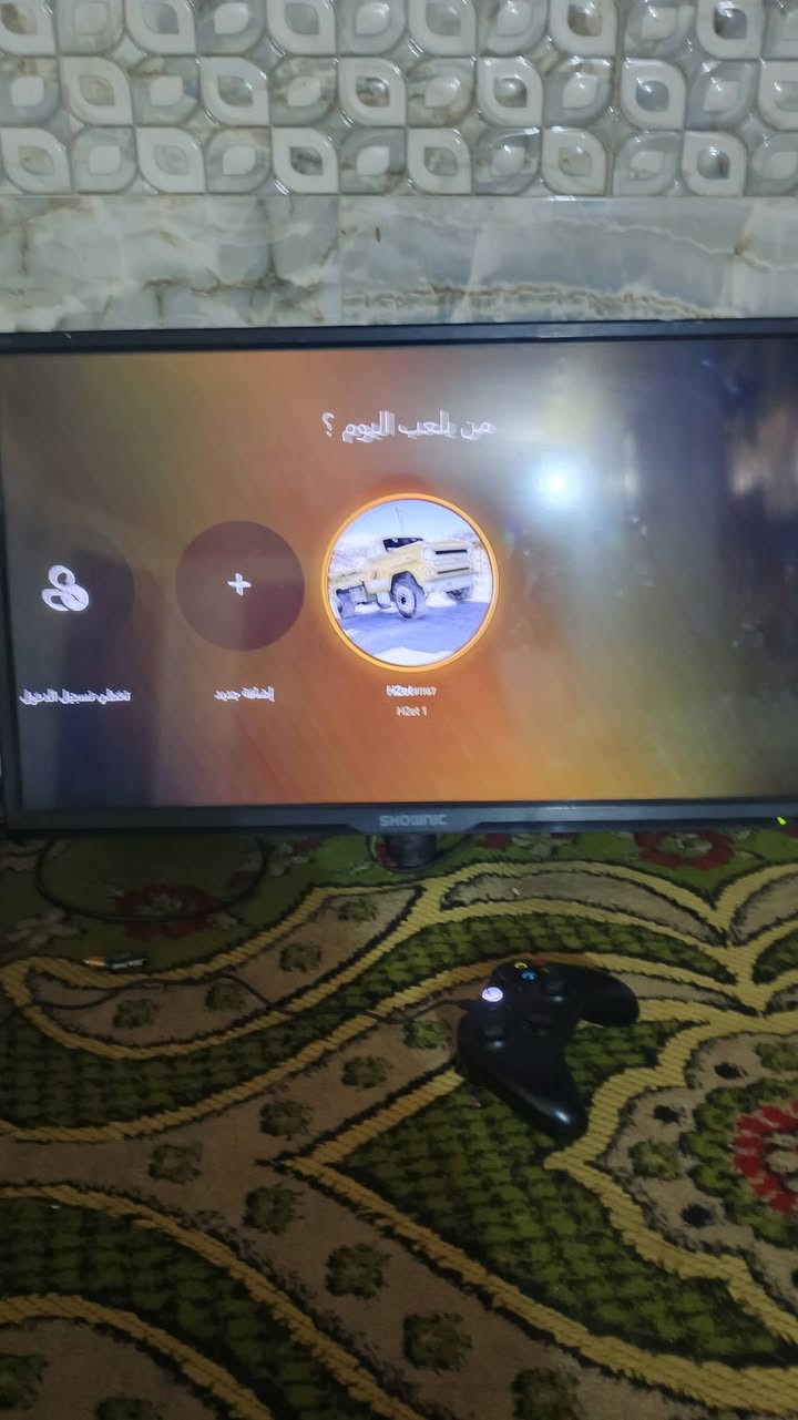 السلام عليكم عندي جهاز اكس بوكس ون فات اريد اراوسه ب اكس بوكس 360 او ابيعه 95 الف الجهاز بي مشكلتين مشكلة بل  درفت الايمن مال الجويستك ومشكله بزر التشغيل نفس الموضح بل فيديو مع كامل الملحقات مكاني بغداد/الشعلة/شارع 60/قرب مدرسة سيد بشير/الرقم ***********
