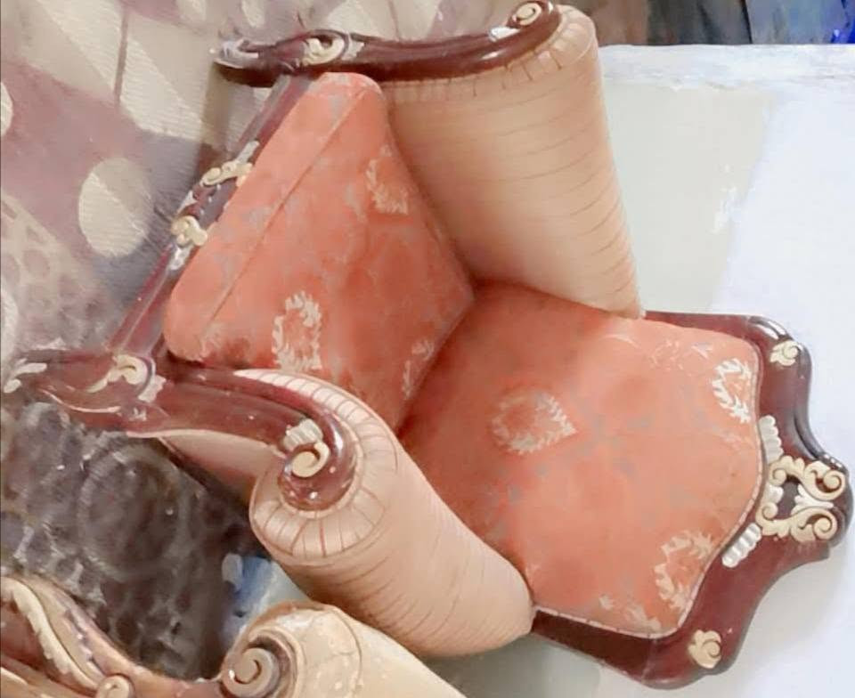 من رخصه ابو الكروب ذني قنفات لبيع نضيفات جدامك الشراي يتصل على الرقم وانه بختمته ***********
