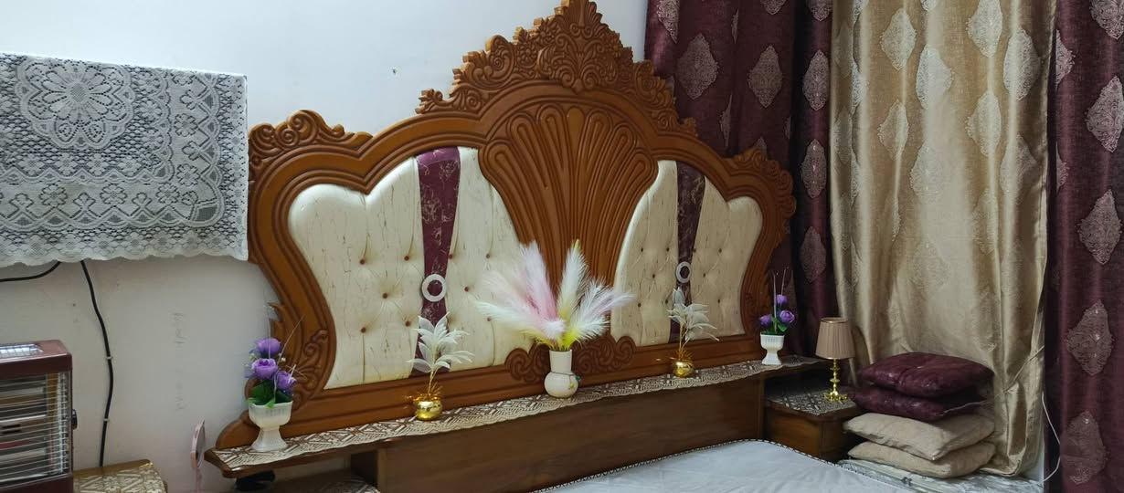 عندي غرفه للبيع  ام الملحق
الاستفسار  على الواتساب 
***********
