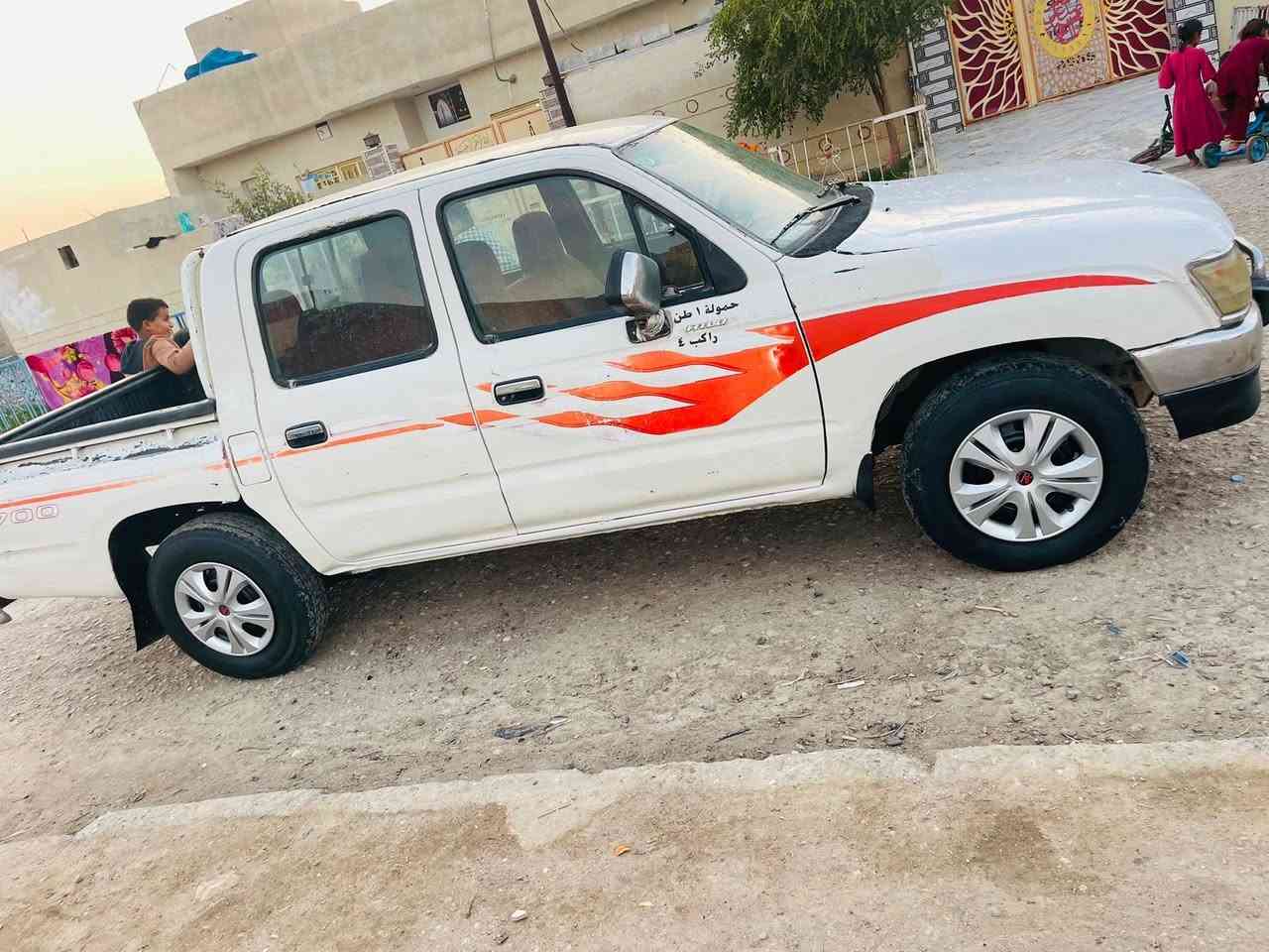 للبيع بيكم جمره موديل ٩٨رقم بصره تحويل مباشر سنويه مجدده ٢٩
السياره جاهزه بيها رشات 
السعر ٧٥ العنوان ميسان قضاء كميت 
***********
***********
