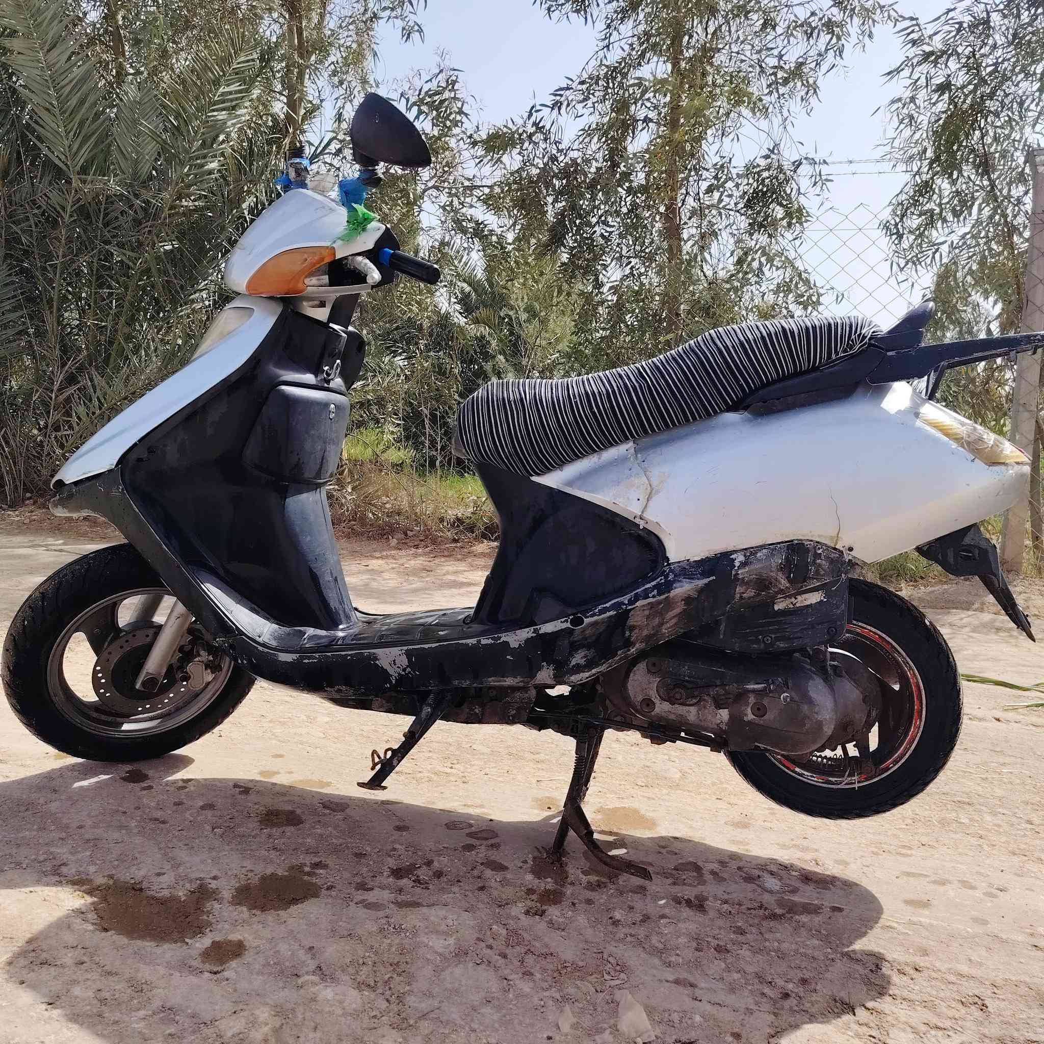 سبيسي للبيع مكينه تخبل كهربائبات شغاله تايرات جدد مكانه كوت الموفقيه سعره 330 وبيه مجال ***********
