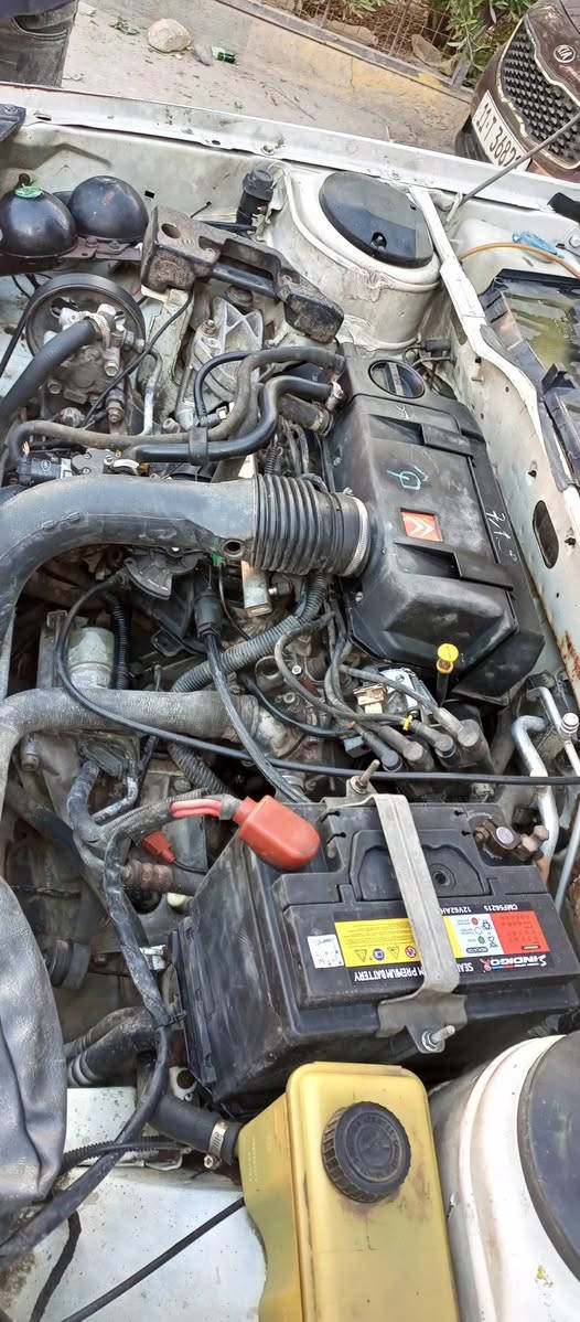 سلام عليكم.بيجو بارس للبيع موديل 2013رقم بصرة بسمي تحويل مباشر مشروع وطني سيارة بلادية خير من الله صدر خير من الله تخم تاير مكينه فرنسيه السعر 32 
وبيها مجال بسيط 🤏🤏 العنوان بغداد العبيدي الرقم ***********ملاحضة 
غير متواجد علاالفيس
