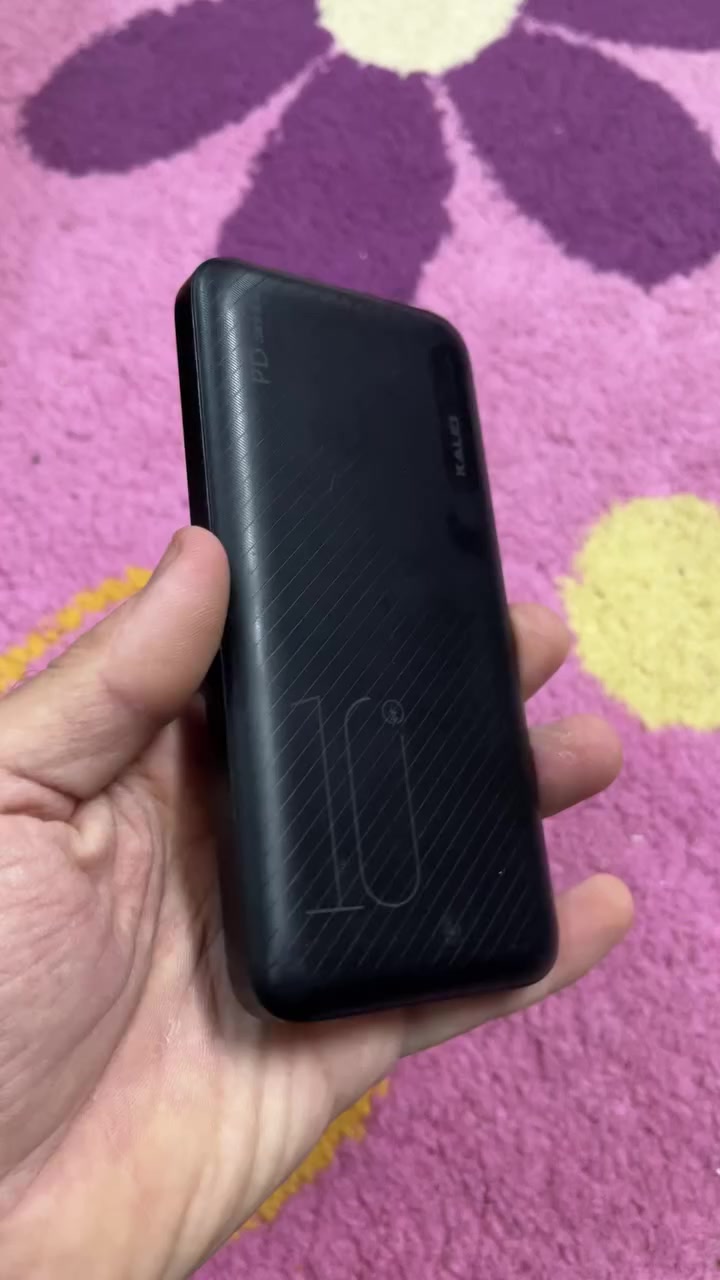 للبيع پاور بانك شحن موبايل
سعر 15 وبي مجال للشراي تعال خاص 
او خابر تدلل ***********☎️📞
