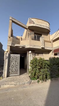 حي دجلة شارع١٨ • ٣ غرف نوم • ١٠٠م