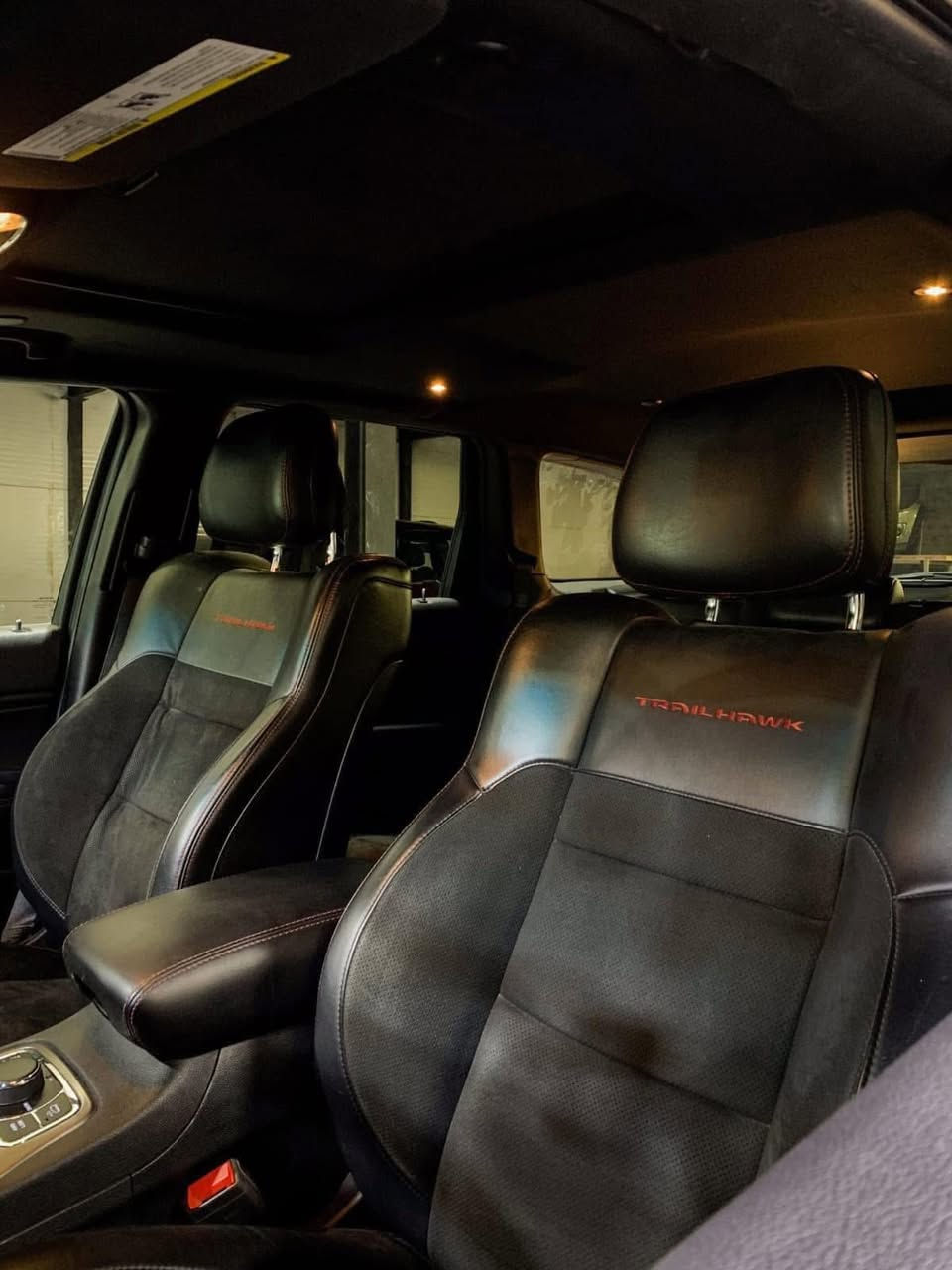 سلام عليكم اخوووان
جيب ترال هوك 2021

ماشيه 50 الف مايل  كلشي بيهة 
 

مواصفات 

1 جكاااات ترفع وتنزل 

2 شاشه جبيره 

3 بانروما 

4 كشنات كهرباء تدفىة وتبريد 

5 مري شفط قابل للنزول ويا البك 

6 صندوك كهرباء 

7 تحكمات فوول وشفتات ستيرن 

8 ماوس وضعيات قياده 

9 لايتات زينون متحرك 

10 دبل جام +شادلهة مطريات نيكل 

 11 تخم تاير وبطاريات جدد

12 مرأة معتمه 

13 الغرفه بلاديه مملعوب بيهة ابد 

14 عده وسبير كاملات +بردة صندوك 

15 ترحيب بالمري واليدات 

16 حاجب ليد وبكلايت ليد +زراك لايت 

17 حساسات اماميه خلفيه 

 وبعض المواصفات بعد 

***********
