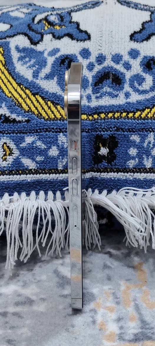 جهاز 13 برو ماكس نضافه 100 بطاريه 89 اصلي جهاز عله وضع الشركه مكفول حته من الشخط تجي وشوف ذاكره 1 تيرا بايت
كارتون وشاحنه وكيبل اصليات مال شركه السعر 850 وبي مجال ذاكره 1 تيرا رقم موبايل *********** موجود واتساب مكان ناصريه سديناويه
