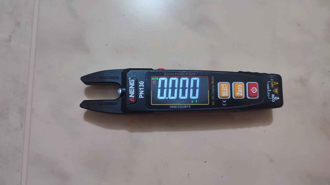 السلام عليكم 
عندي هذا الكلابميتر Ac/Dc 
بسعر 35 الف 
يتوفر توصيل


**إذا كنت صاحب هذا الإعلان وتريد حذفه لأي سبب، رجاءا أرسل رسالة إلى الدعم الفني**