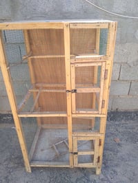 قفص • ١٢٠سم×٦٥سم×٥٠سم • نضيف