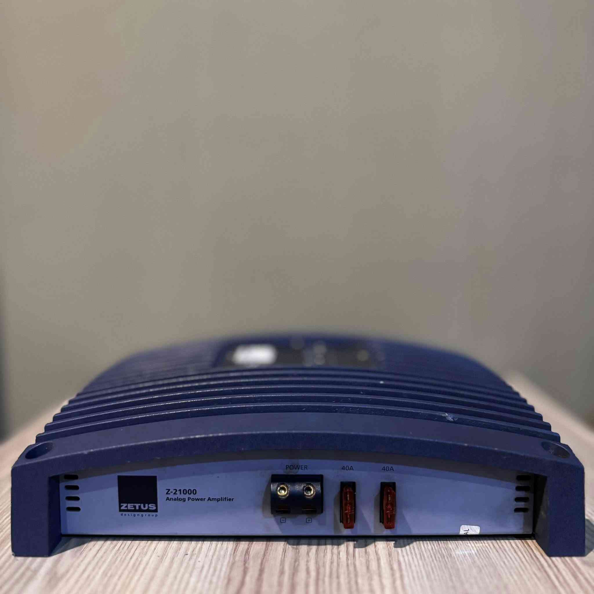 امبلي فاير صناعه امريكي caliber zetus z21000
2جنل للدمام كوالتي وقوه شي دماار 

المواصفات

200W  X 2CH @ (4)0HMS
330W  X 2CH @ (2)0HMS
660W X 1CH @ (4)0HMS BRIDGE
1060W X 1CH @ (2)0HMS BRIDGE
CROSSOVER LOW AND HIGH BUILT-IN
DISTORTION 0.05%
INPUT SENSITIVITY 200MV - 7V
FUSE RATING 40A X 2

للطلب والاستفسار راسلني على الخاص 

متوفر توصيل جميع المحافضات 🚚🚗


**إذا كنت صاحب هذا الإعلان وتريد حذفه لأي سبب، رجاءا أرسل رسالة إلى الدعم الفني**