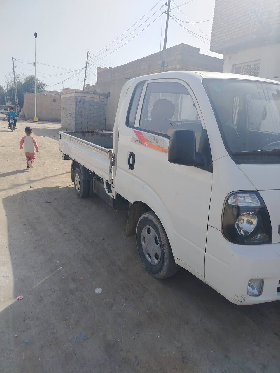 السلام عليكم كيا للبيع بنجو 2700 سياره كفاله عامه ومداور ثاني يوم تبريد حداديه سعره  سعره خير من الله ٢٠١٨     ***********         ١١١
