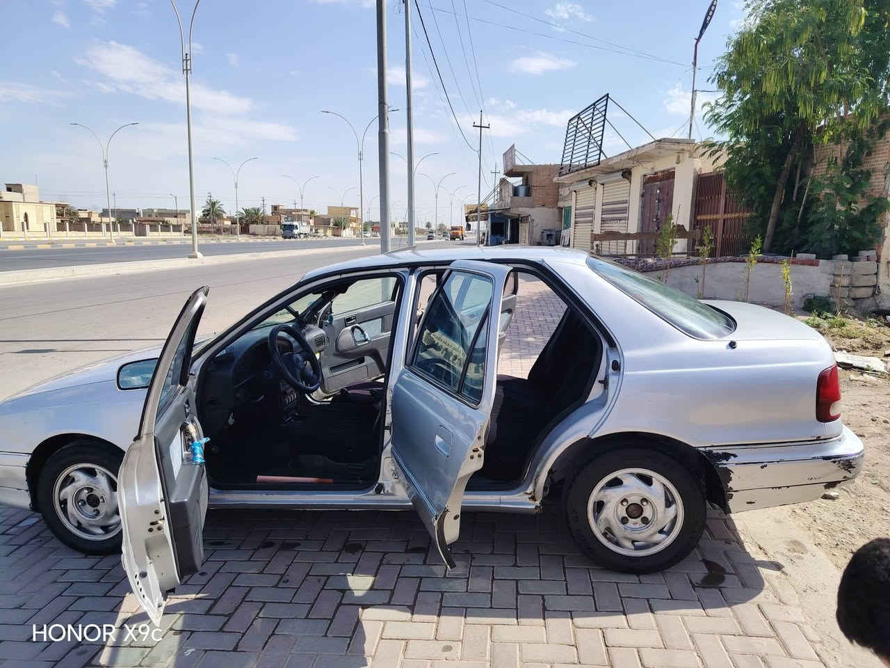 السلام عليكم النترا دمعه للبيع موديل 94 رغم بغداد مشروع وطني باسمي ***********
