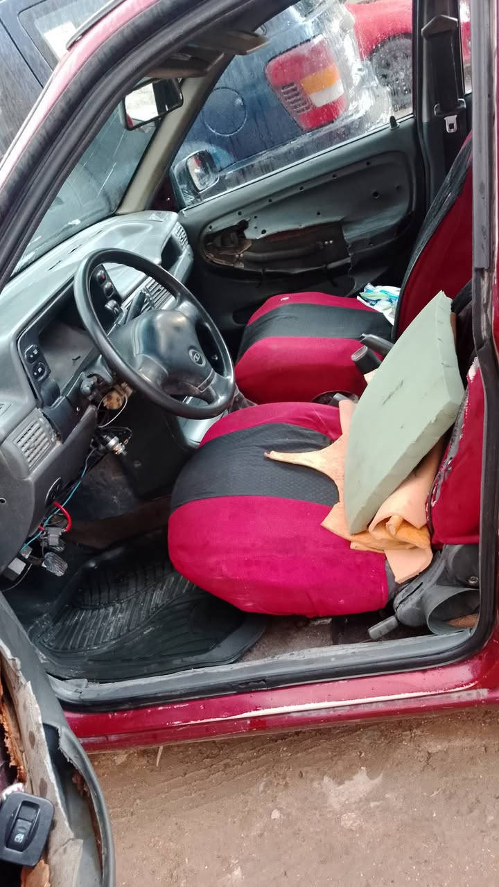 سلو موديل 94 محرك جديد كير عادي رقم بغداد انكليزي  صدر أمامي خلفي جديد دوله حلوه بس عوزه بطاين تعبانه  السعر 26 الاتصال ***********
