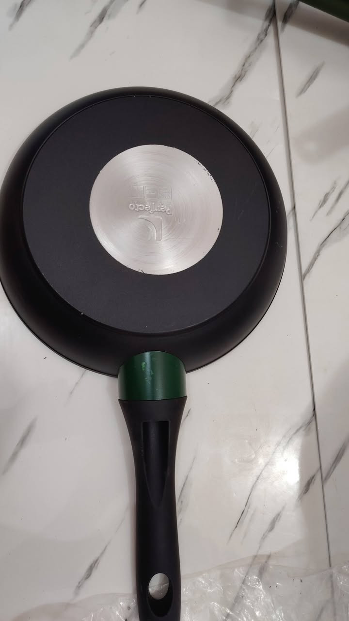 #غراض حلووووووه وبلاش@الكل موجود توصيل داخل العماره وتوصيل محافظات @إشارة


**إذا كنت صاحب هذا الإعلان وتريد حذفه لأي سبب، رجاءا أرسل رسالة إلى الدعم الفني**