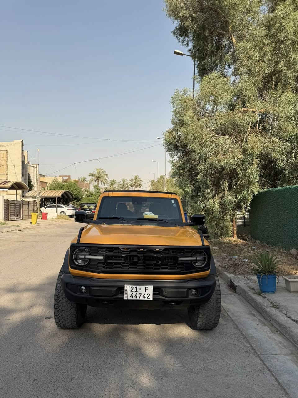 فور برنكو موديل ٢٠٢٢
محرك ٤ سلندر 
ماشية٣٥ ميل  
قماره كشف 
السياره مرفعه
شاشة جبيره كار بلي 
صور الحادث موجوده 
بيها صبغ صفحه عكس السايق اثر شخوط وقبغ الجنطه 
السعر 240 ورقه وبيها مجال 
مكان السياره اليرموك
***********
