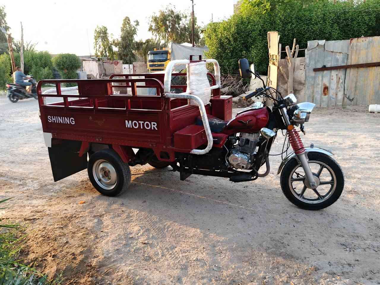 ***********
سلام عليكم ستوته 23 للبيع كمرك محمد مزهر 2750
بيه مجال بسيط للشراي مكاني فلوجه صقلاويه
