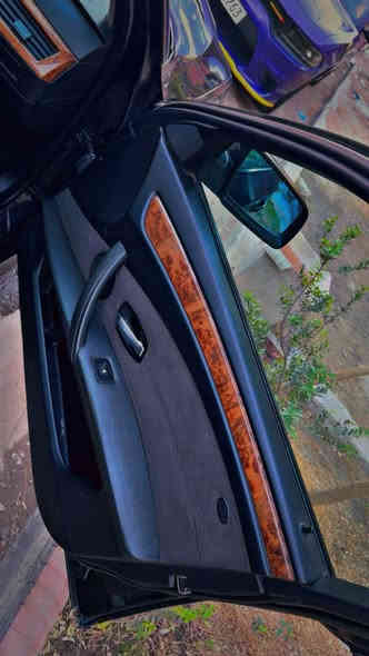 للبيع او مراوس 528. e60 رقم سليمانيه تحويل ثاني يوم 
 السعر ١١٠ وبيها مجال
جاهزه تبريد ثلجج لا ينقص. ولا يبوخ ولا هل امور
كشنات جلد مخمل m غرفتها كلش جديده
دعاميات ودوسات ومري M5
لايتات جدد نهار ديناميك
ويل١٨
تحكم ستيرن وكروز سرعه شغال
بيها طخه بل باب الخلفي وبدايه هلال الجاملغ ومصبوغات الباقي بيها شويه جراد
السياره مكينه وكير خير من الله. ولا بيها نظوح ولا جبنه ولا دجه ابد خير من الله كلشي شغال بيها
العنوان زيونه الغدير ***********
