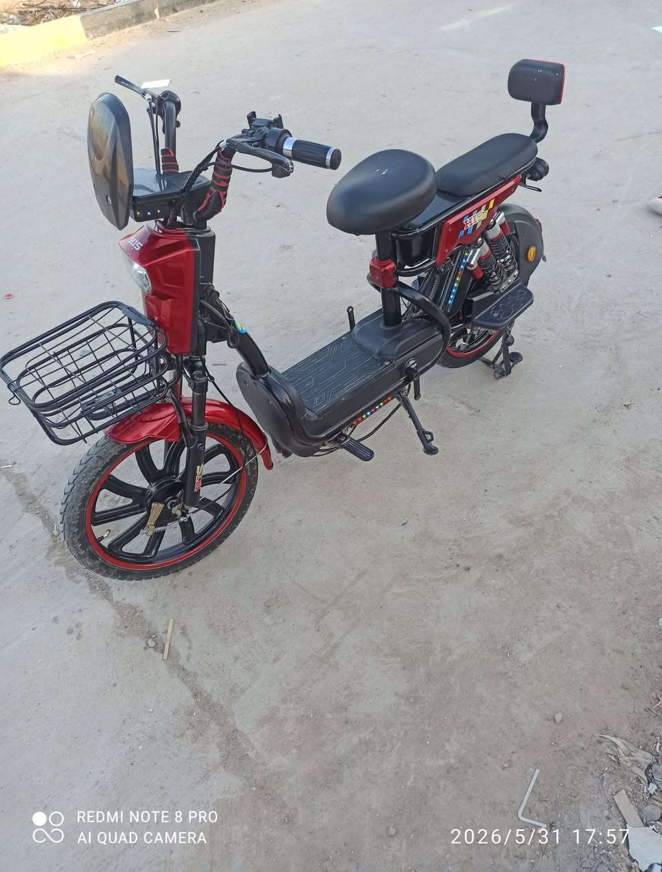 للبيع دراجه شحن نوعيه HIS شغاله كلشما بيهه 
بطاريات + شاحنه الاصليه دراجه نضيفه 
ماخذه جديده ب550ورايده ب380 
الاستفسار الاتصال على الرقم ***********
أو المراسله على الواتساب
