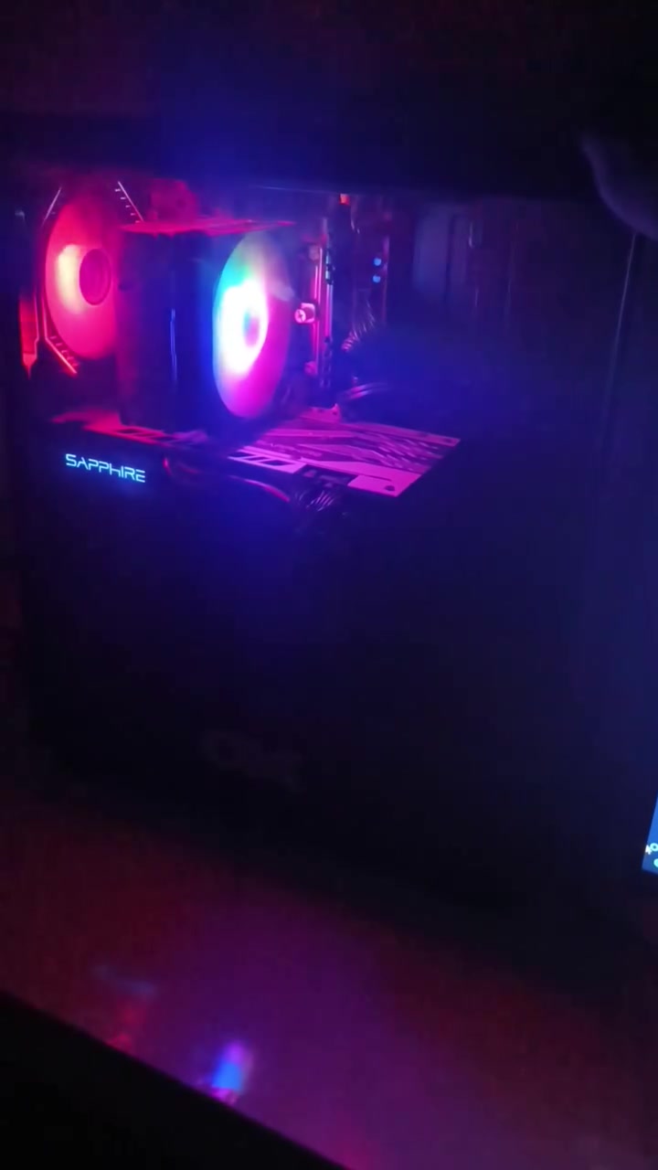 السلام عليكم ورحمة الله وبركاتة 
اخون تجميعه للبيع 500 وبيه مجال 
RX 580 nitro 
Intel E5 2680V4
Ram 16 DDR4 
Power 650 
SSD 256 
SSD1t
Caes gaming
معه 
ماوس + كيبورد + جوستك
مكاني النجف حي السلام قرب مدرسة لامام علي ع
رقم بس واتساب 750 055 1385


**إذا كنت صاحب هذا الإعلان وتريد حذفه لأي سبب، رجاءا أرسل رسالة إلى الدعم الفني**