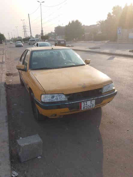 بيجو 405 موديل 2013 باسمي رقم انكليزي  سنويه لغاية 2027 هىئه مصفره  غرامات عليها 100 كير ومحرك فرنسي  بيها ضربه بالجاملغ الخلفي  ومصلحه باتري جديد درايم شفت جديد صدر جديد السعر 21 وبيها مجال بسيط  موبايل *********** مكاني لغداد
