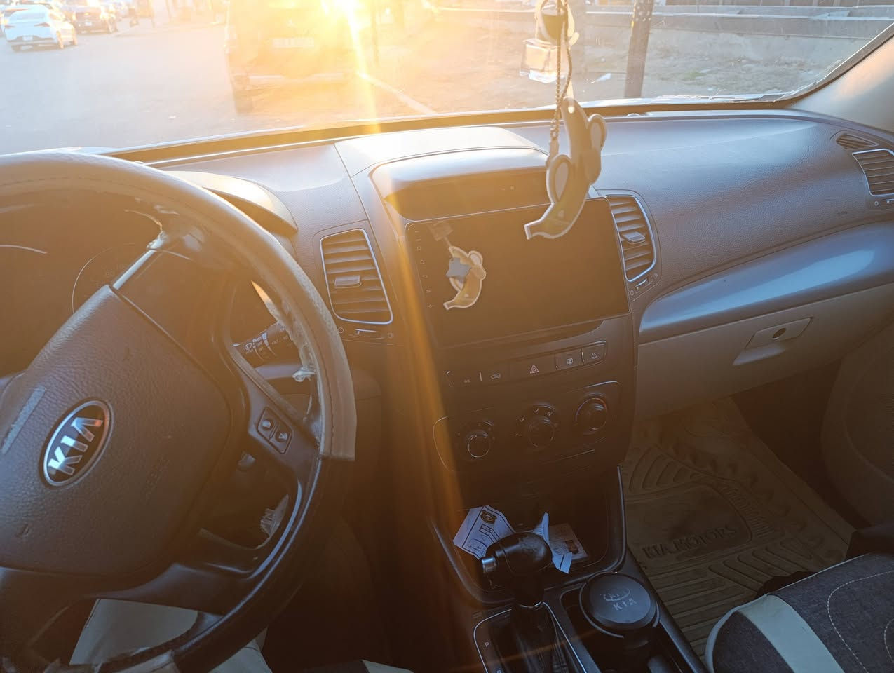 سورنتو موديل 14 خليجي مكينه 2400 دوش سبعه راكب تبريد 3قطع رقم شمالي سليمانيه بسمي تحويل ثاني يوم السعر 155 مجال بصيط مكان سيارة بغداد ***********
