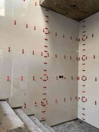 تطبيق وتركيب السيراميك الجداري والأرضيات بدقة واحترافية عالية. ​مهارة ...