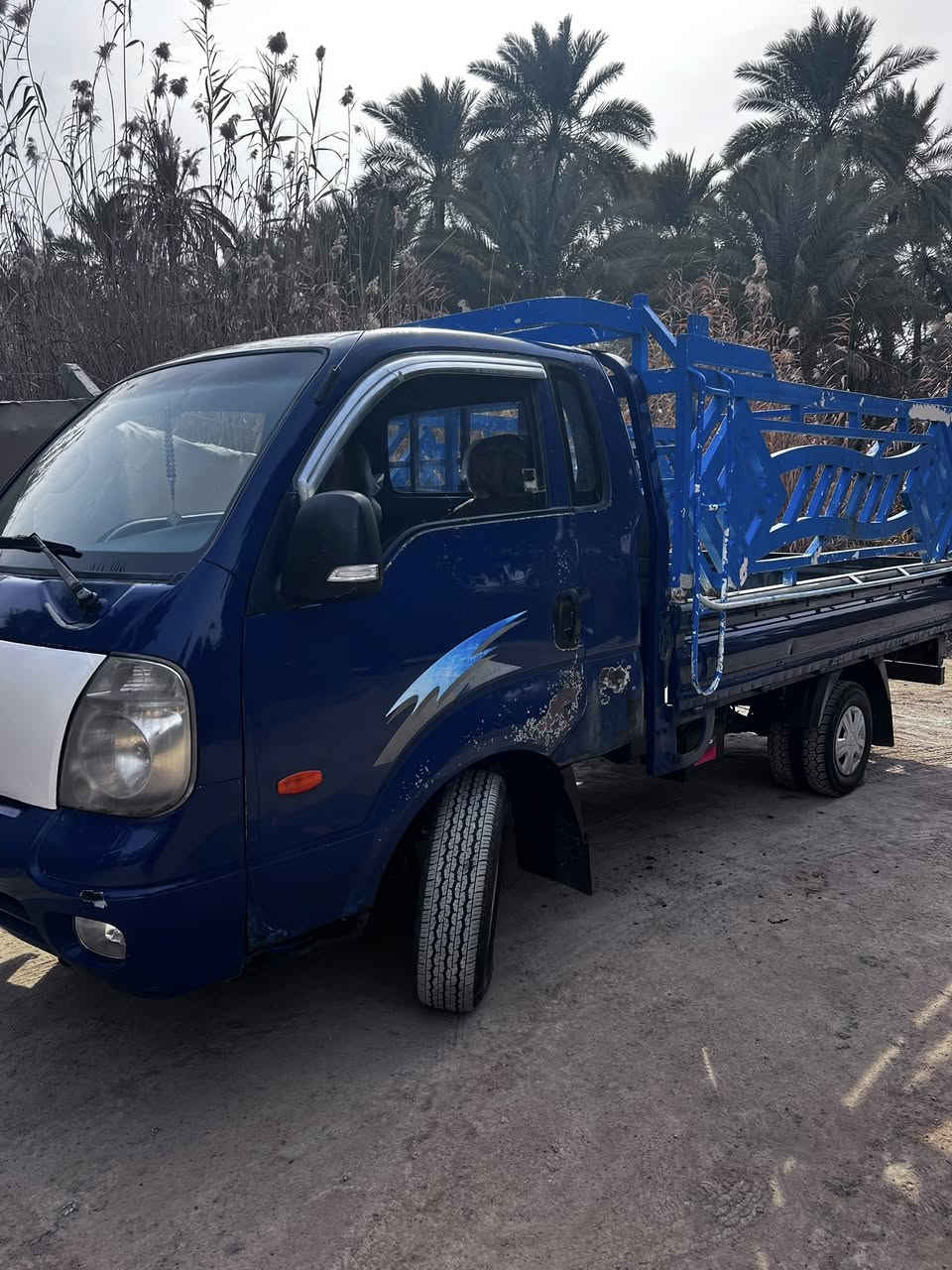 السلام عليكم كيه مديل 2005 كير ومحرك كفاله ما مفتوحات قطرت صبغ مابيه السعر 80 وبيه مجال ***********
