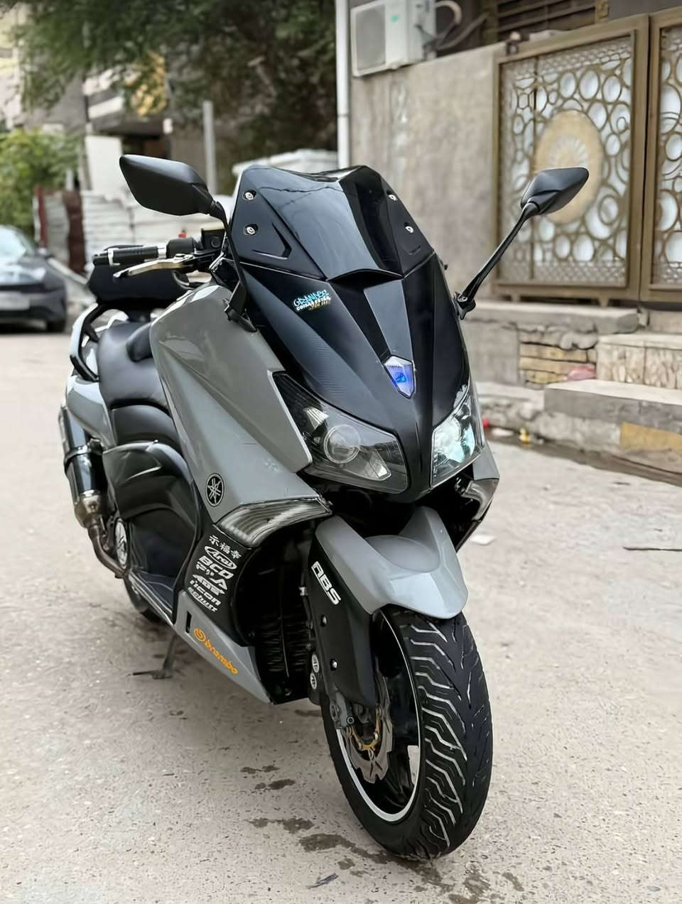 السلام عليكم للبيع دراجة T_max موديل 14 مكينة 530 مكفوله برغي ما مفتوح شرط الفحص كلتش رياضي صالنصه رياضي التجوة أصلية يدات رياضي عنابر رياضي شلعة معدل كلة شغال بدون اي نقوصات الدراجه ماشيه 26 العنوان بغداد المعالف السعر 28$ وبيها مجال بسيط للتواصل فقط على الرقم او الواتساب ***********
