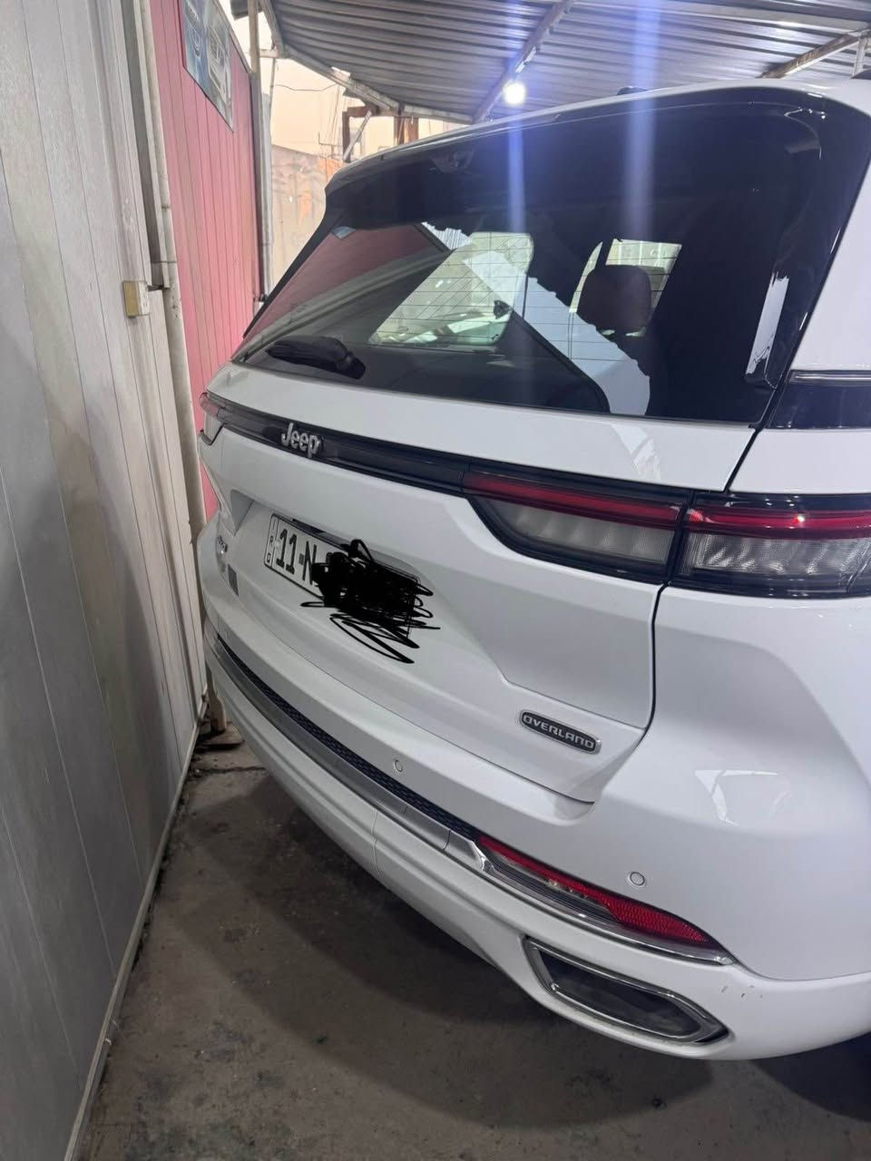 السلام عليكم .... اخوان عندي جيب اوفر لاند.2023  لون ابيض خليجيه وكالة هارلم رقم بغداد بأسمي وتحويل مباشر .... اخوان السياره مكفوله من كلشي وبحالة الوكالة وماشيه 7500 الف فقط طبعا السياره فول مواصفات  وسعرها 47500$ واي استفسار هذا رقمي ***********
مكان السياره البلديات 
مواصفاته 
محرك 6 سلندر 3600
بانوراما 
خمس كامرات 
ناظور ليلي 
مساج
كشنات جلد لون احمر 
جكات 
فور ويل 
باب خلفي كهرباء 
سستم صوت 
رادار امامي 
رادارات جانبيه
معروفة مواصفات اوفر لاند Colombo, Sri Lanka
