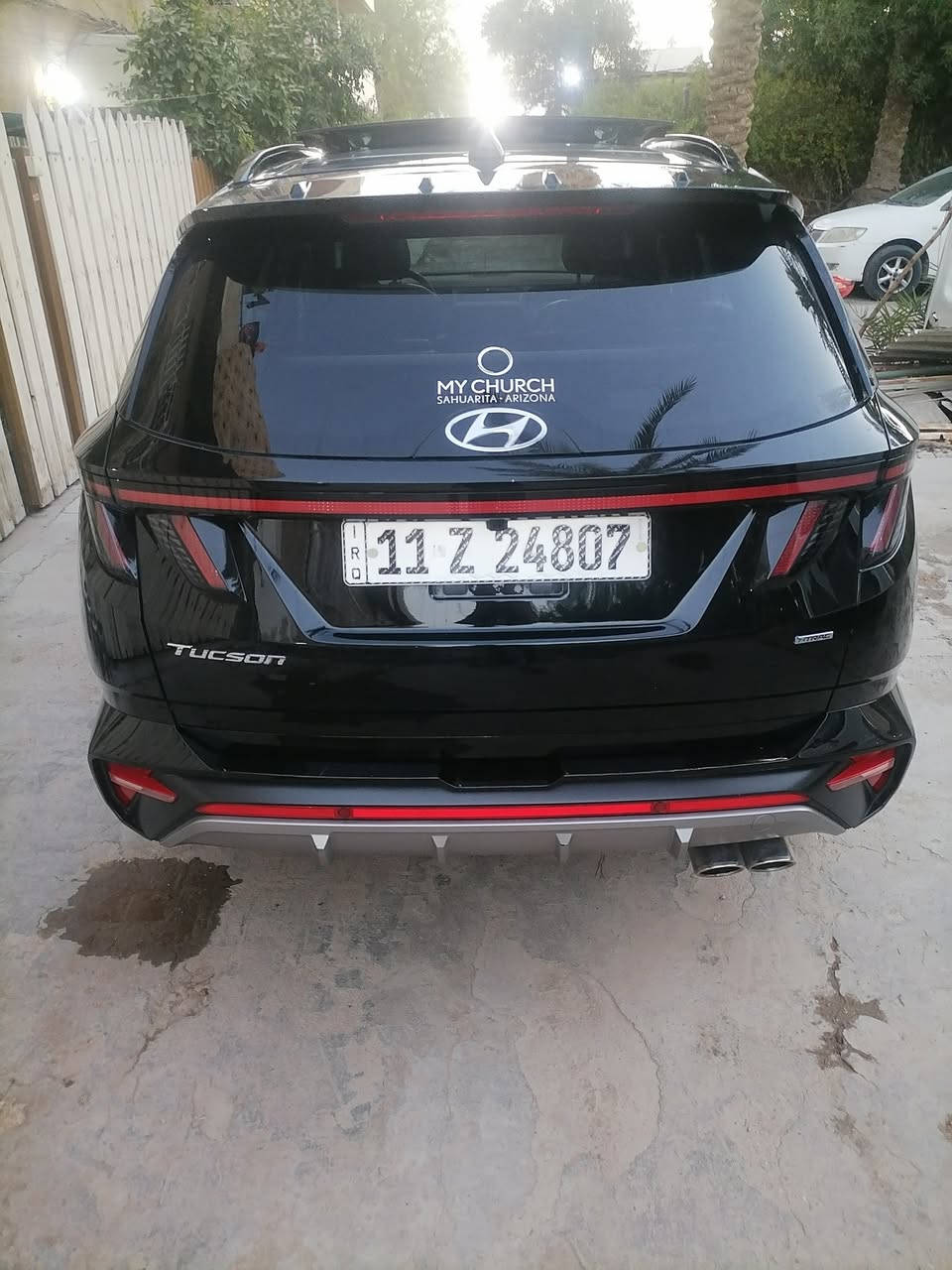 توسان ان لاين |Tucson N line - موديل 2023
 ‏#حادث_السيارة دعاميه اماميه مبدله وتبديل بنيد فقط 
 ‏
 ‏#اللون الاسود
 ‏#الفئة ان لاين 
ماشيه 23
كير  اوتيماتك 8 سرعات
تشغيل ذكي ( بصمة ) ,تشغيل عن بعد
كامرات دوارة 
كامرة رادار مراقبة 
تحكم ستيرين كامل 
 فتحة سقف ( بانوراما ) كاملة
هاند بريك كهرباء
 شاشة كبيرة ( GPS )
 رادارات 360
حساس امامي و خلفي
كراسي كهرباء 
 تدفئة المقاعد الامامية
صندوق كهرباء
 هاند بريك كهرباء 
 مانع انزلاق 
 اوتو هولد ( AUTO HOLD )
 مساعد نزول المنحدرات 
 سستم صوت boss
 ‏انظمه قيادة متعدده
 ‏نظام قيادة ذاتي
 ‏كشنات جلد فاخرة 
 ‏منافذ USB +أواكس
عنوان بغداد الاسكان
للستفسار 
***********
