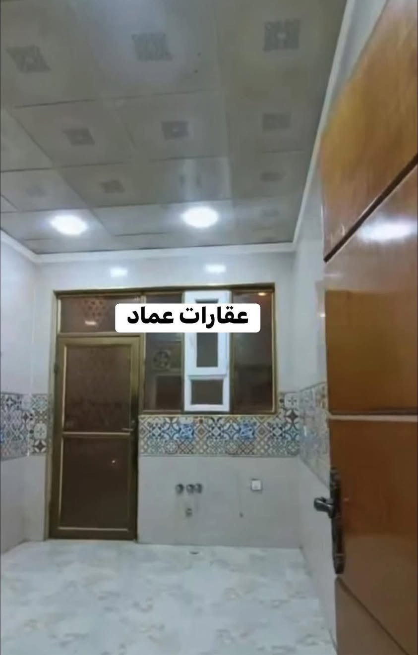 مشتمل للبيع مساحه 160م معزول. الفوك عن الجوه كل طابق غرفتين والملحقات بناء2024 شغل فول. فارغ جاهز للسكن او الاستثمار. معمل ادويه الموضفين. سند 25 تحويل مباشر. بلطابو. للاستفسار

***********
