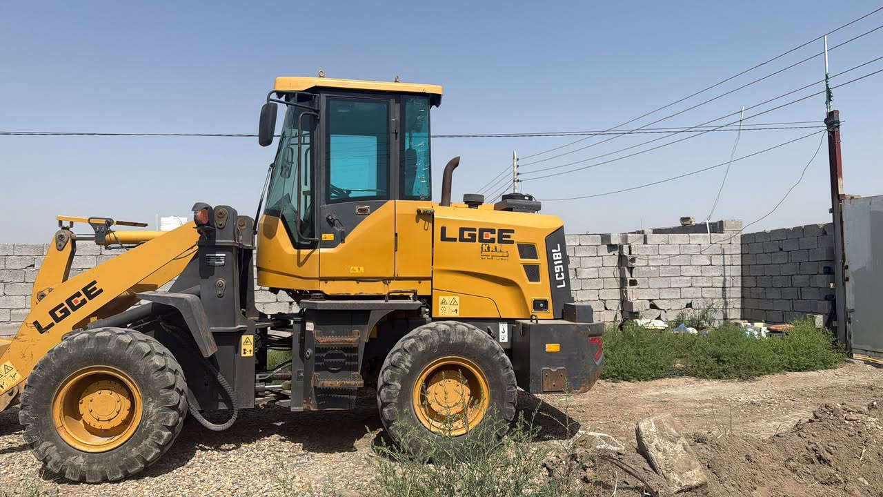 شفل صيني حجم 918  مشتغل850 ساعه موديل2021 الشفل منفيست المكان ذي قار قضاء الدوايه السعر  160 الشفل وضع الشركه من كل النواحي للاستفسار ***********
