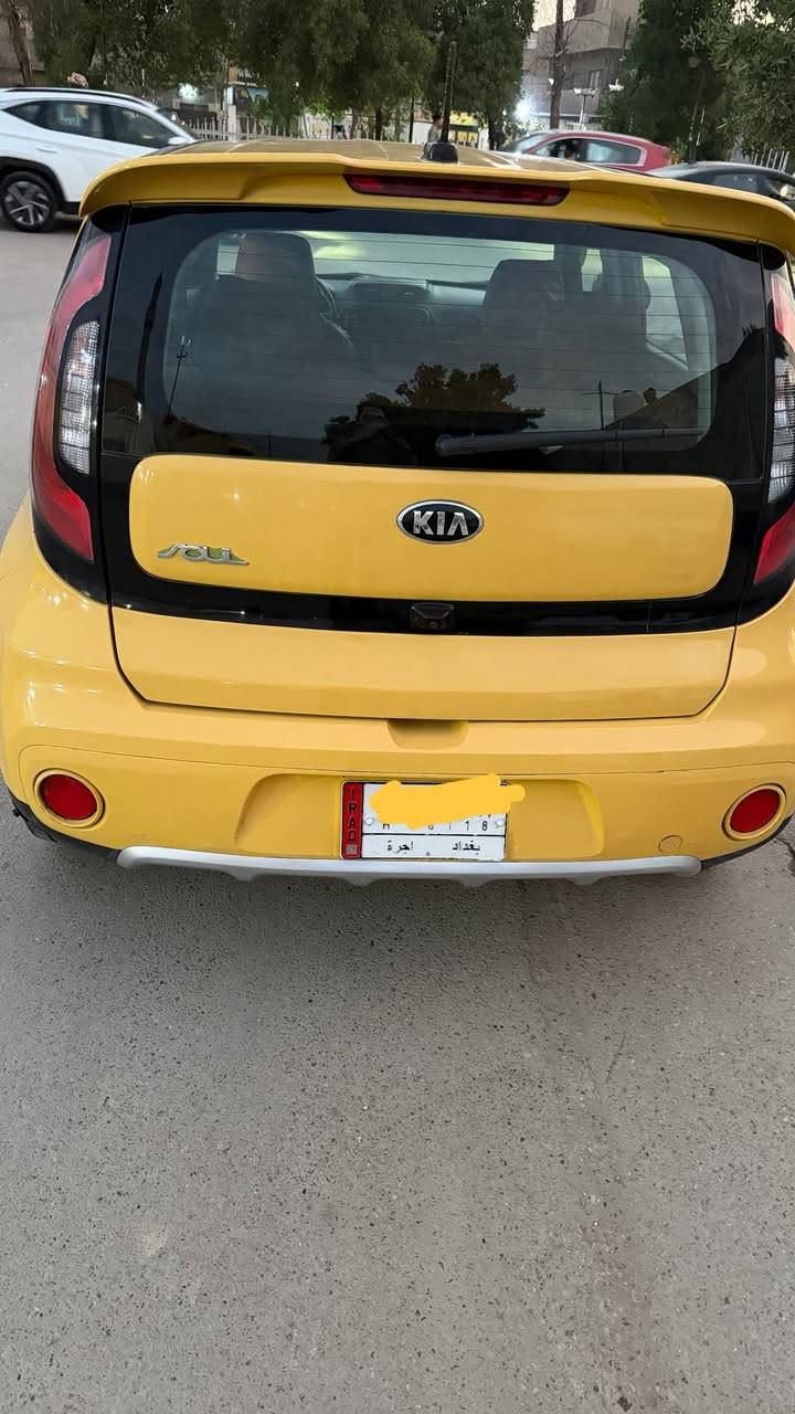 اسلام عليكم
للبيع كيا صول موديل 2018 
شاشة كبيرة تحكم ستيرن جهتين تبريد تدفئة شغالات حداده السيارة جديدة معه منضومة غاز باتري جديد معه تخم تاير جديد السيارة باسمي تحويل ثاني يوم كهربائيات السيارة مابية اي نقص شغل وطلع للشارع كبل السيارة حادثة كما موضح بالصور سنوية جديدة مصفره هيئة والغرامات السعر 123$ وبيها مجال بسيط 
للستفسار الاتصال ع هذا الرقم 
***********
