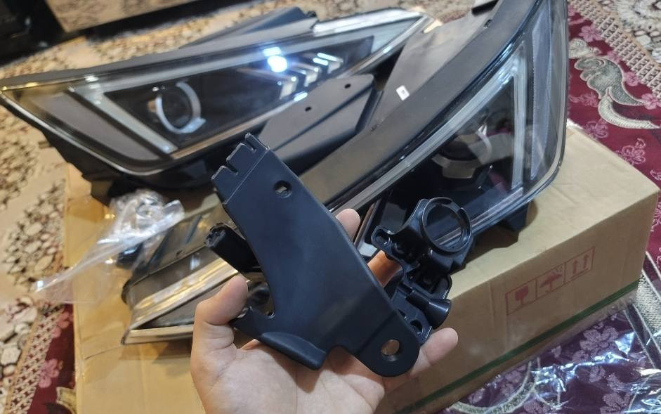 لایت بلادی اصلي غير مستخدم النترا 2019 و 2020من شركة جنيون. لیست تجاری

يرهم على خليجي و امريكي  
اطار ليد ابيض ، عدسة اصلي و بوابة عالي اصلي
كل ملحقات ضد الماء و قواعد تثبيت معه 

سعر قفل اقل من سعر سوگ
190 الف قفل 🔒🔒

خدمة توصيل كل محافظات موجود 5الف

فقط 1زوج موجود ، گل تم من تعلیقات و دزلی عنوان و رقم 

***********
واتس اب و فایبر
