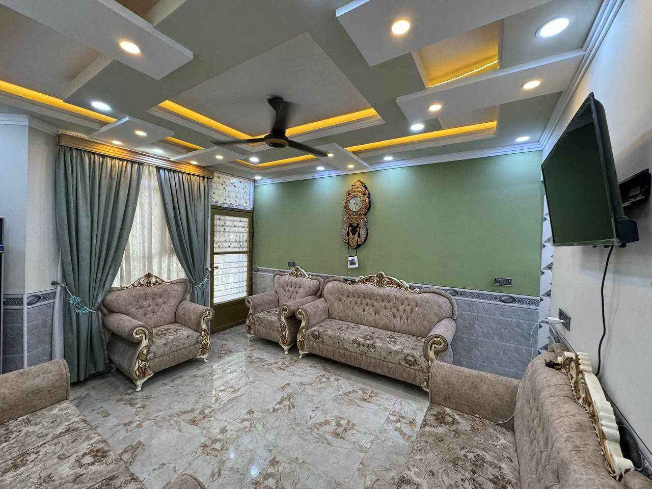 بيت للبيع
 
المساحه - 300م
العنوان - حي اور الاولى 
تفاصيل البناء - طابقين مسلح حديث 
ط1- غرفه عدد2+صاله+استقبال+مطبخ+صحيات+حديقه+كراج
ط2- غرفه عدد3+صاله+صحيات+شقه معزوله 
 
للمزيد من المعلومات يمكنكم التواصل معنا 
على صفحة الفيس بوك ( المثنى للعقار) 
او الاتصال على الرقم التالي 
ابو سيف  ***********
*********** 
للمزيد من العروض الدخول على الرابط
https://web.facebook.com/groups/353423759199621
او قناتنا على اليوتيوب
https://youtu.be/wNJnyaBvaoU ناصرية, ذي قار
