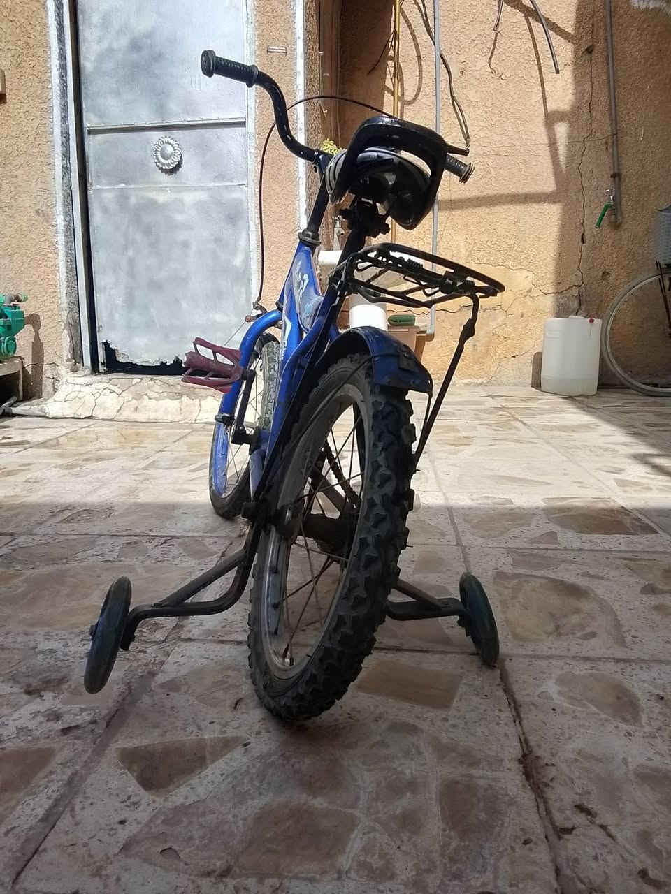 السلام عليكم بايسكل للبيع حجم 16العنوان.  بغدادالنهروان  شارع الشمري سعر25.       ***********
