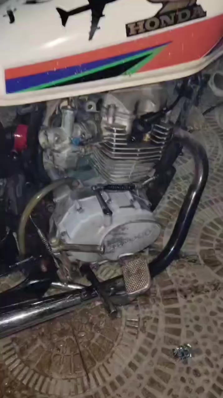 دراجه نامه 2017محرك بشرط
مكاني حي بدر *********** سعر 170وبي مجال
