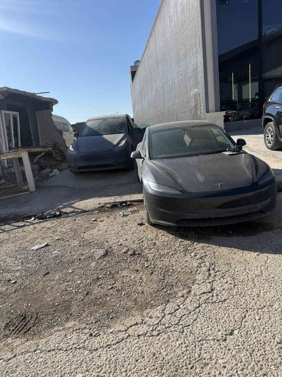 تسلا موديل 3 فول مواصفات
موديل 2025
مرقم أربيل جديد 
السعر 215
***********
