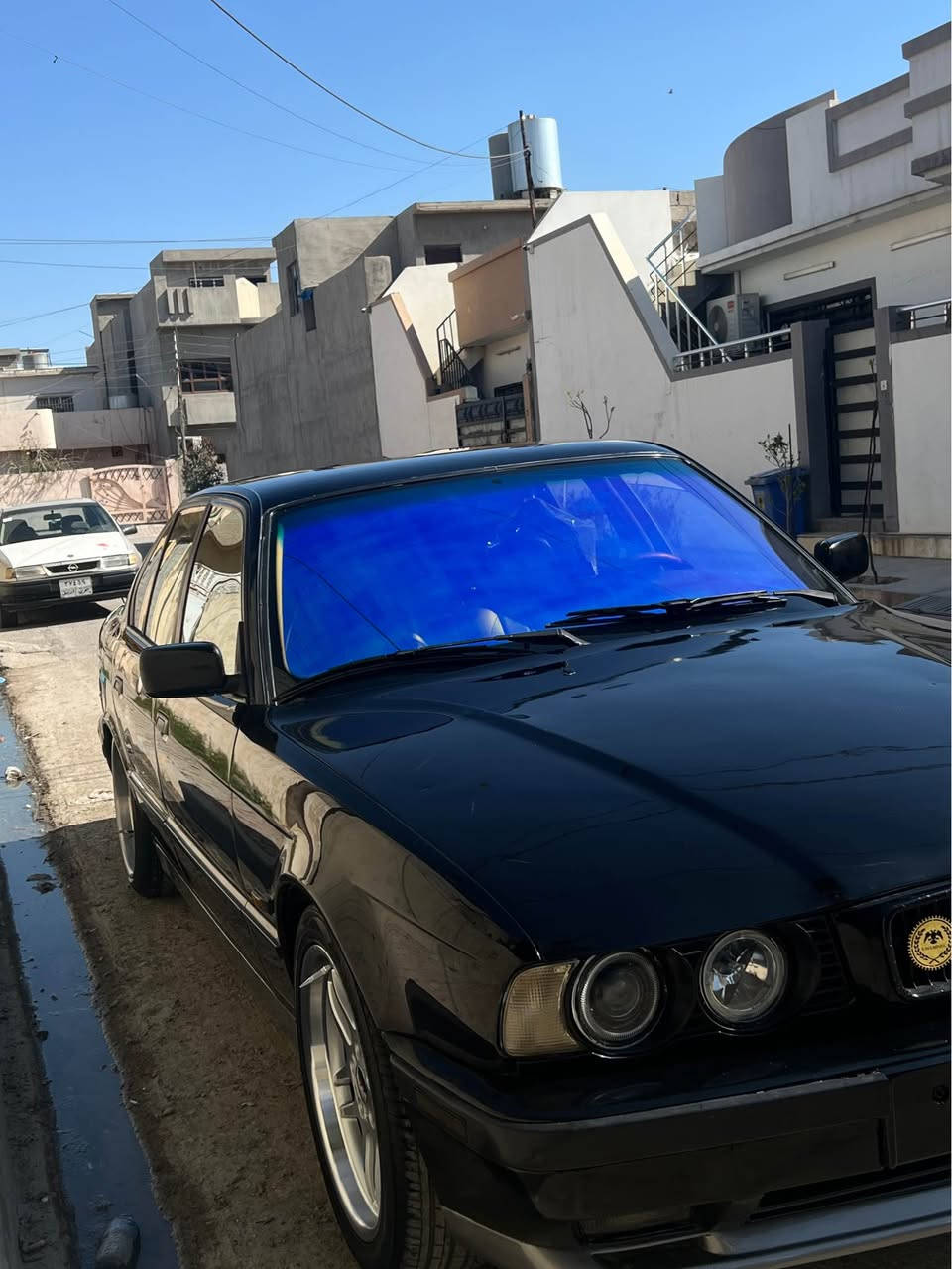 بي ام دبليو موديل 1991 رقم سليمانيه بأسمي
بطاقة بانزين بي رقم سنويه جديدة
وياله M السياره كامل Mبكچ
تبريد شغال 
525 بدون ضربه سقف تكم نضيفه 
غرفه جديده السيارة بل واقع بعد احلى Singapore


**إذا كنت صاحب هذا الإعلان وتريد حذفه لأي سبب، رجاءا أرسل رسالة إلى الدعم الفني**