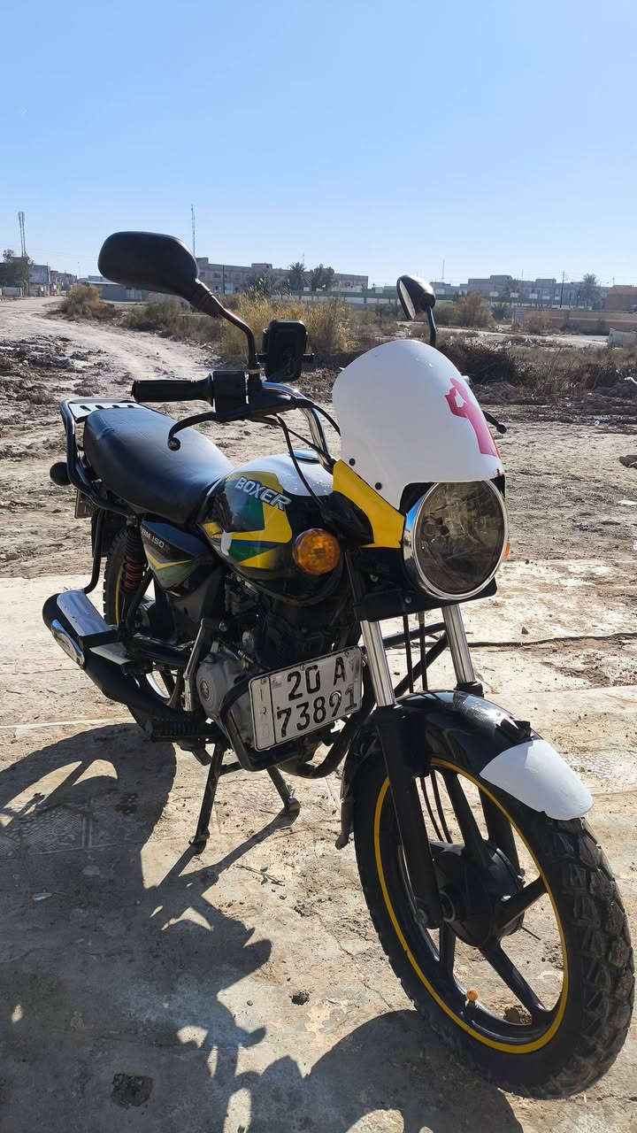 السلام عليكم دراجه بوكسر 2023لوحه وسنويه نكليزي دراجه خير من الله مابيه اي نقص عل بلاد ***********
