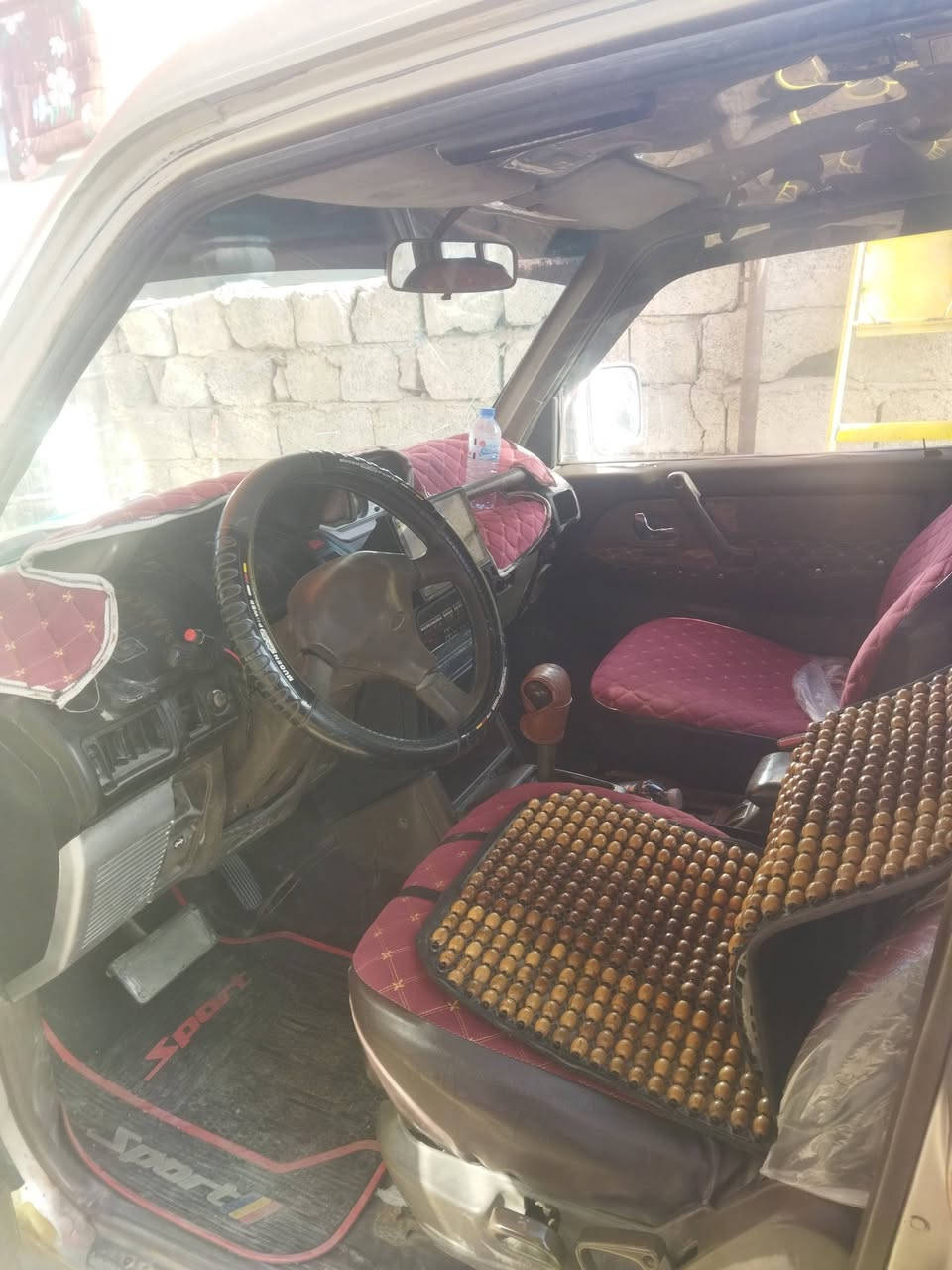 سلام عليكم مكلف بنشر سياره باجيرو موديل 91 رقم انكليزي نينوى بسمه تحويل سياره جهازه شغله سياره حلوه احلى من صور مكاني بغداد سعر 38 وبيه مجال رقم صاحب ***********
