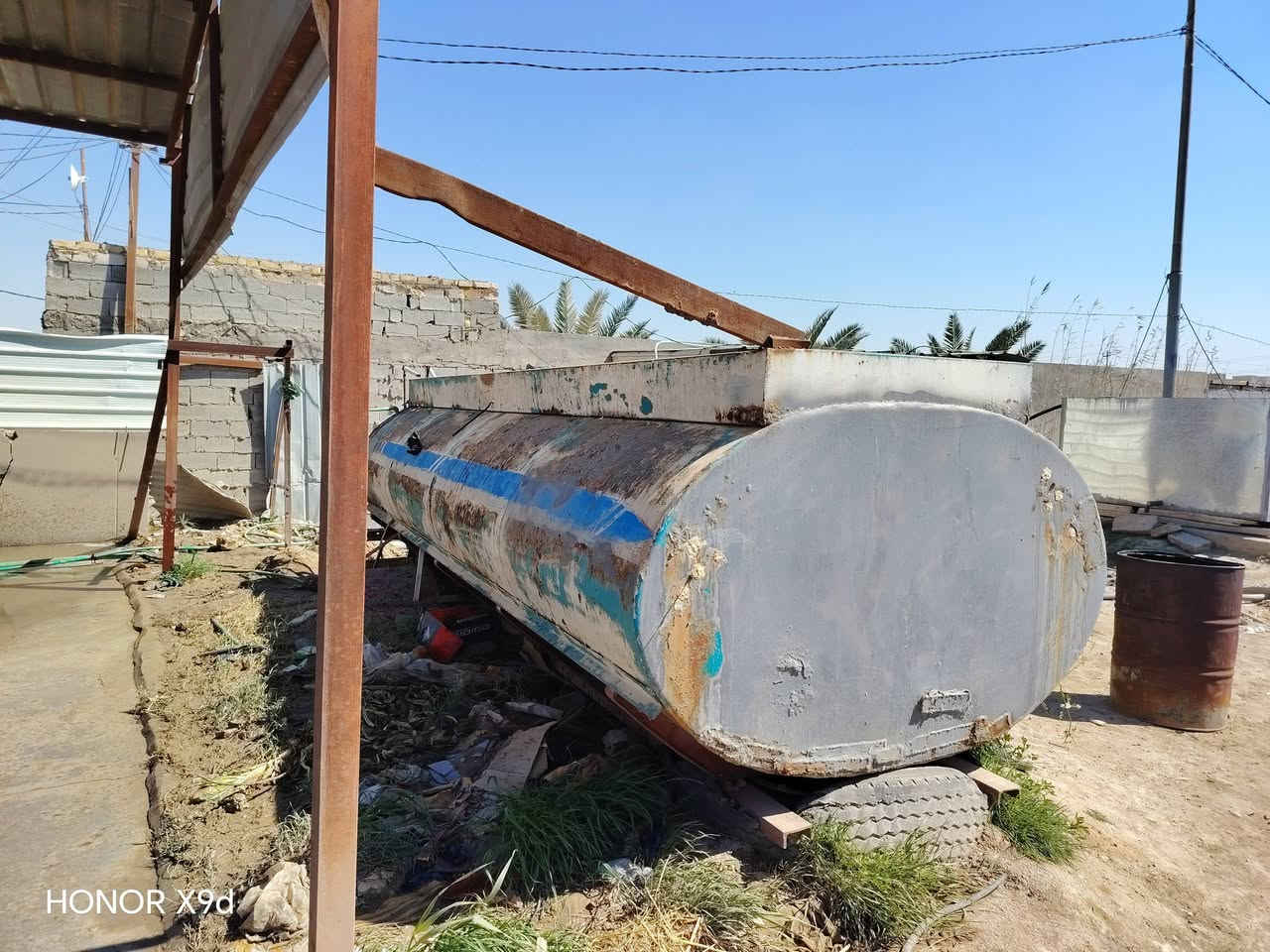 تاتكي ماء حوضيه سعه 10 الاف للبيع
المكان الديوانية السعر750
للاتصال ***********
